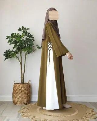 Modest Two-Tone Abaya