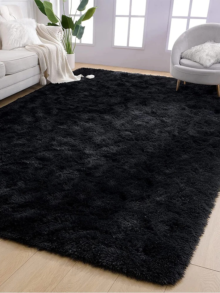 Tapis shaggy noir