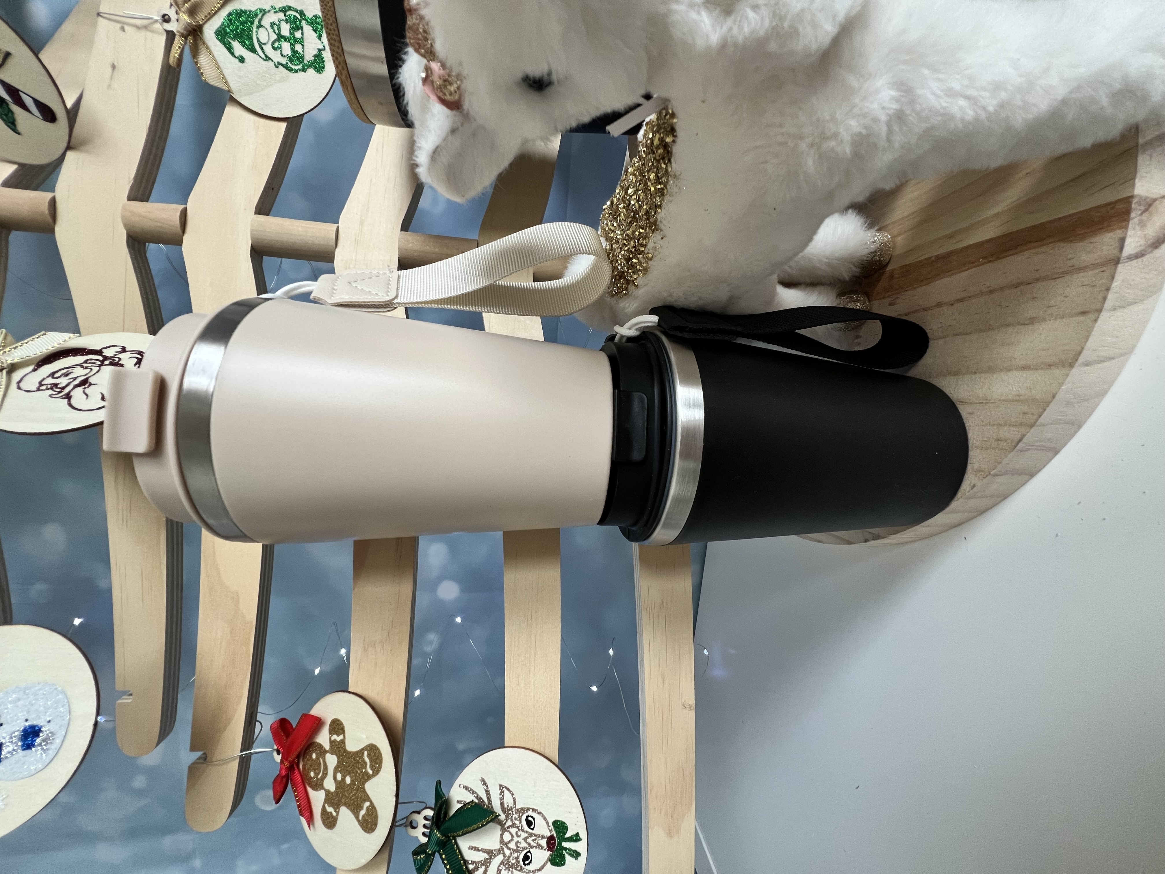 Mug isotherme en inox – Avec dragonne – Personnalisable