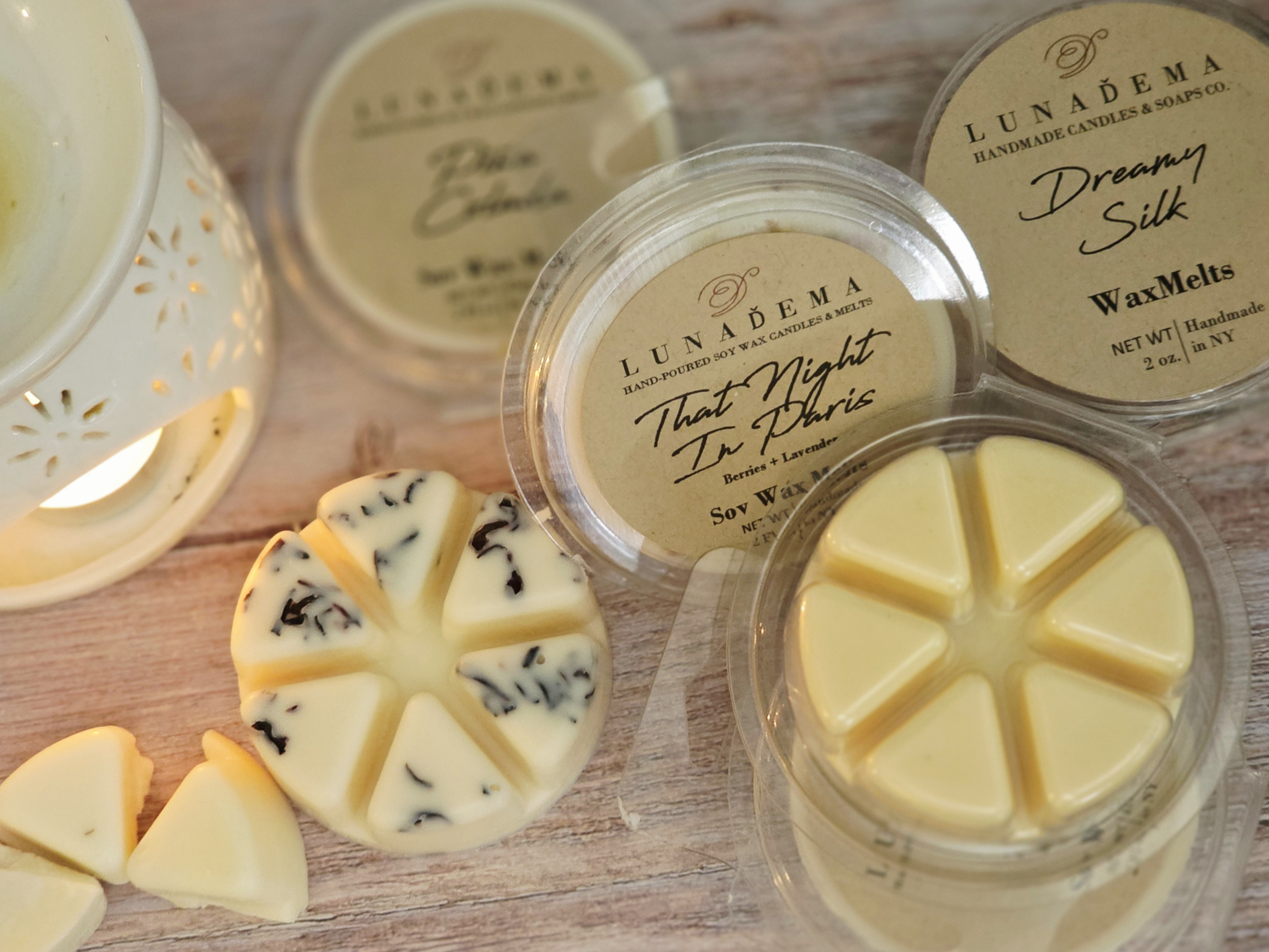 Clamshell Wax Melts