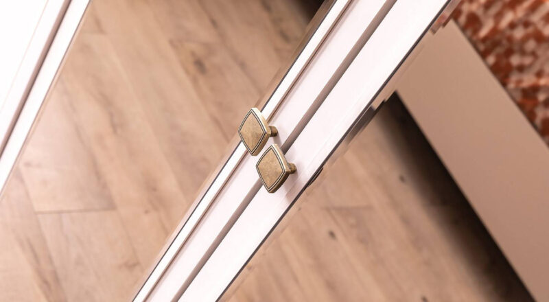 Mugla Kleiderschrank mit 6 Türen