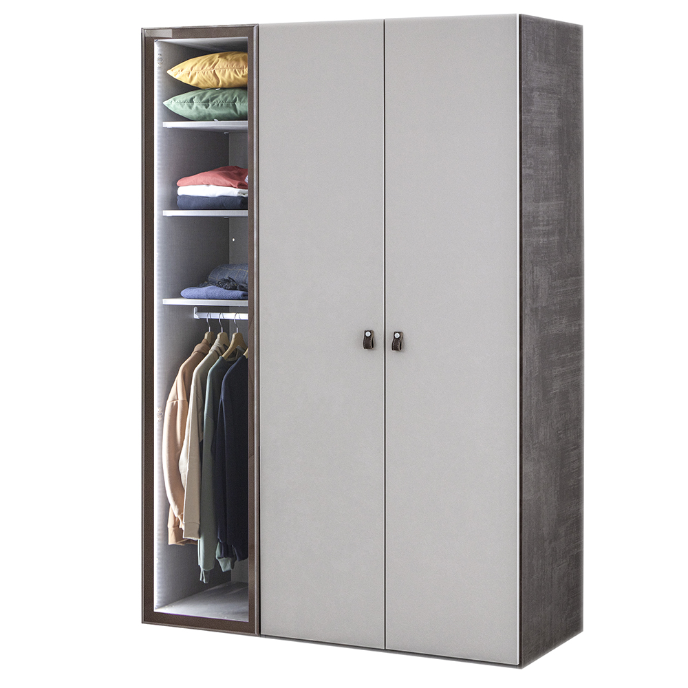 Kleiderschrank mit drei Türen AU-303