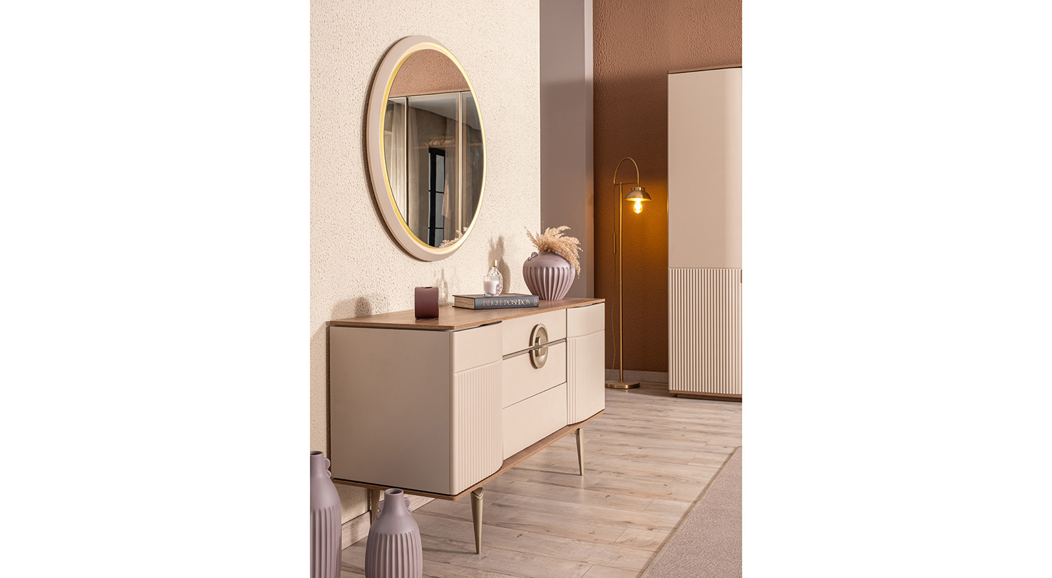 Brand Schminktisch mit Spiegel