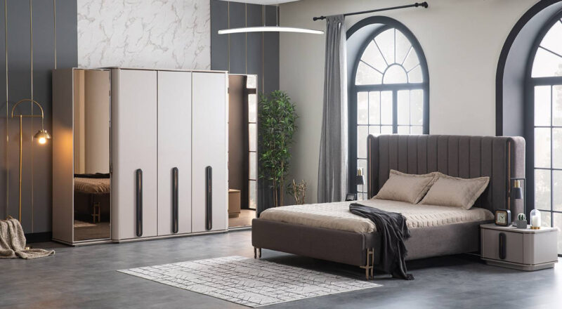   Ottoman Kleiderschrank mit 4 Türen