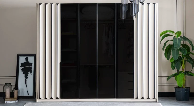 Zeugma Kleiderschrank mit 6 Türen