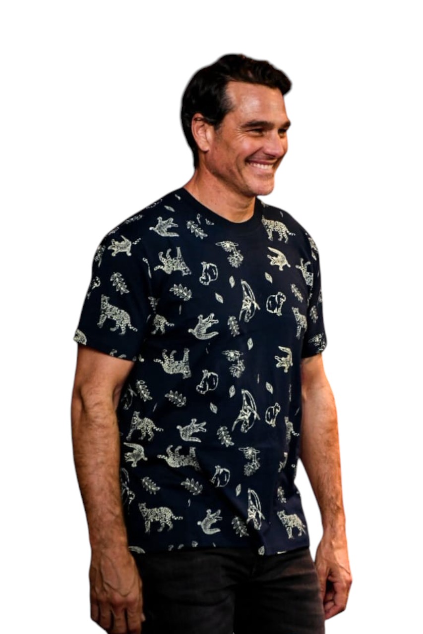 Remera Azul con Estampa Iberá Animales