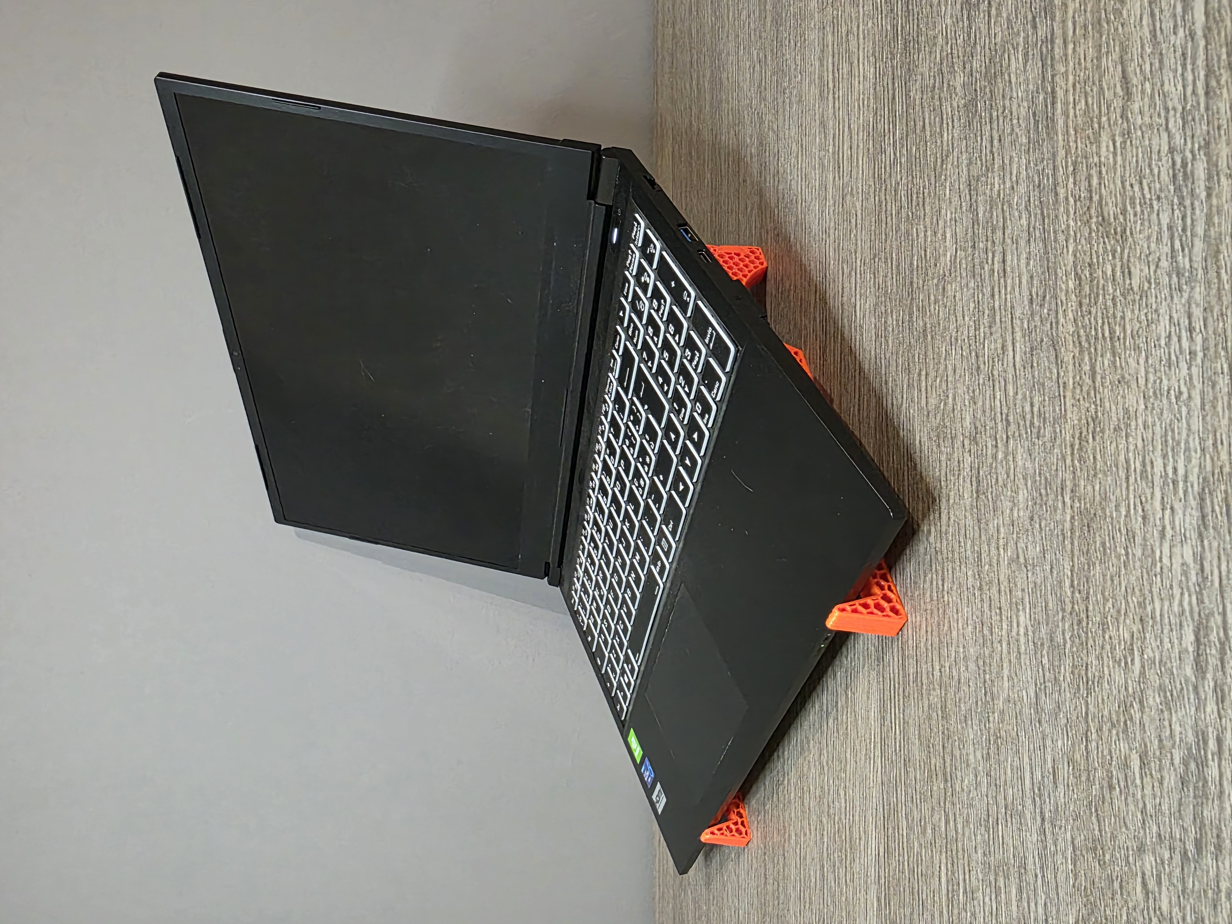Supporto ergonomico per laptop