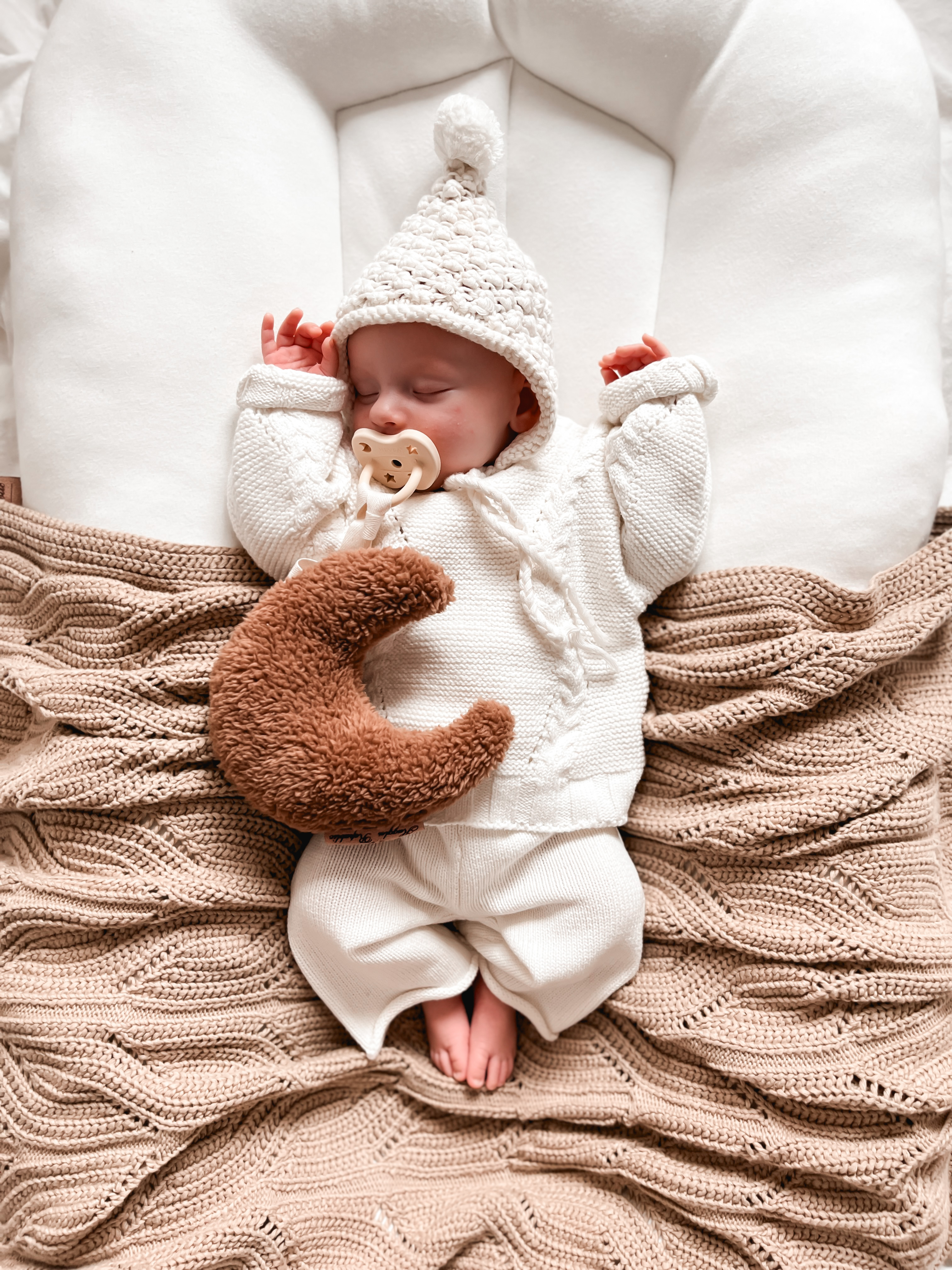 HEVEA Ortodontinis čiulptukas, MILKY WHITE, 0-3 mėn