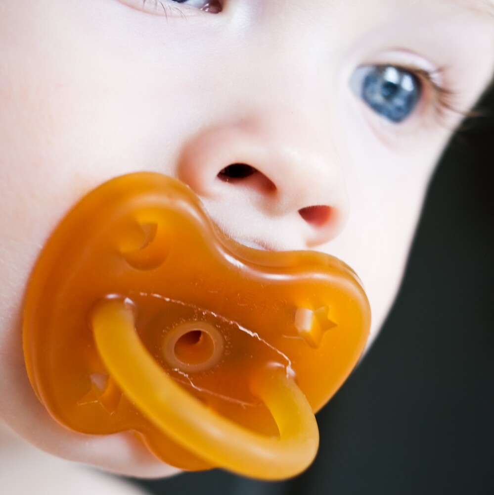 HEVEA Ortodontinis čiulptukas, NATURAL, 3-36 mėn