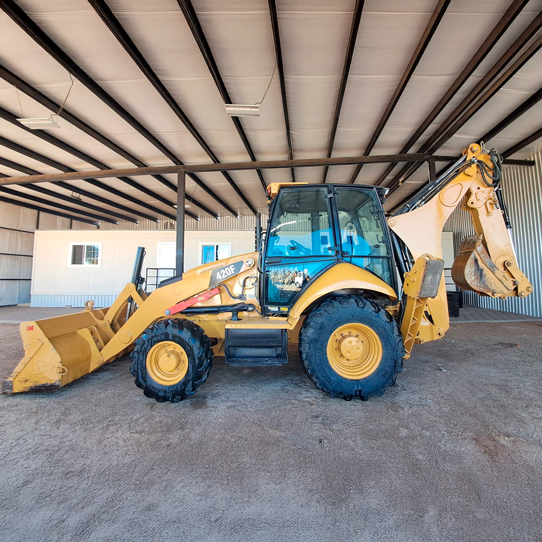 Retroexcavadora Caterpillar 420F Encabinada - 2014
