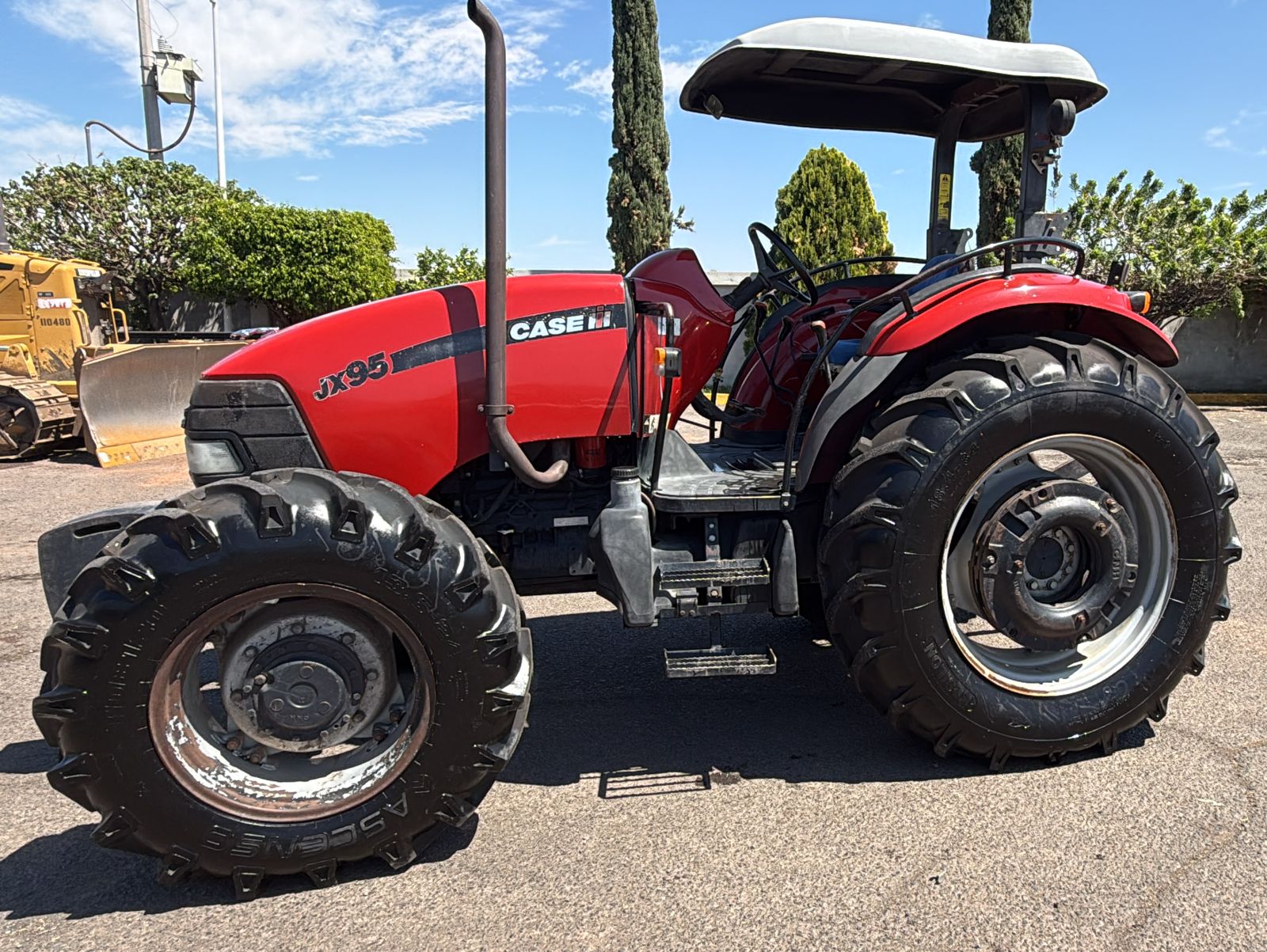 Tractor Agrícola Case IH JX95
