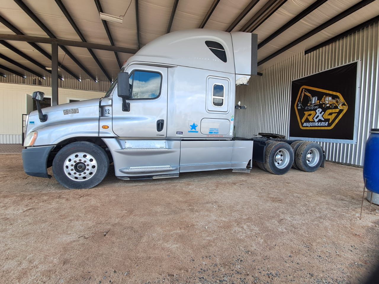 Tractocamión Freightliner Cascadia - 2014