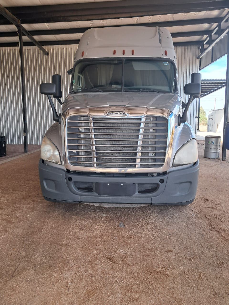 Tractocamión Freightliner Cascadia - 2014