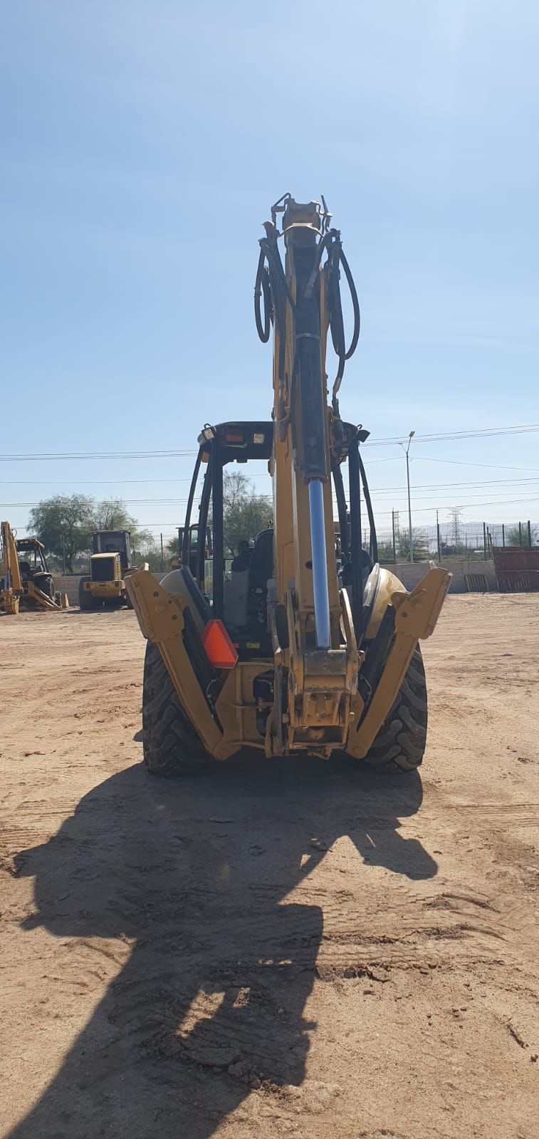 Retroexcavador Caterpillar 430E - 2009