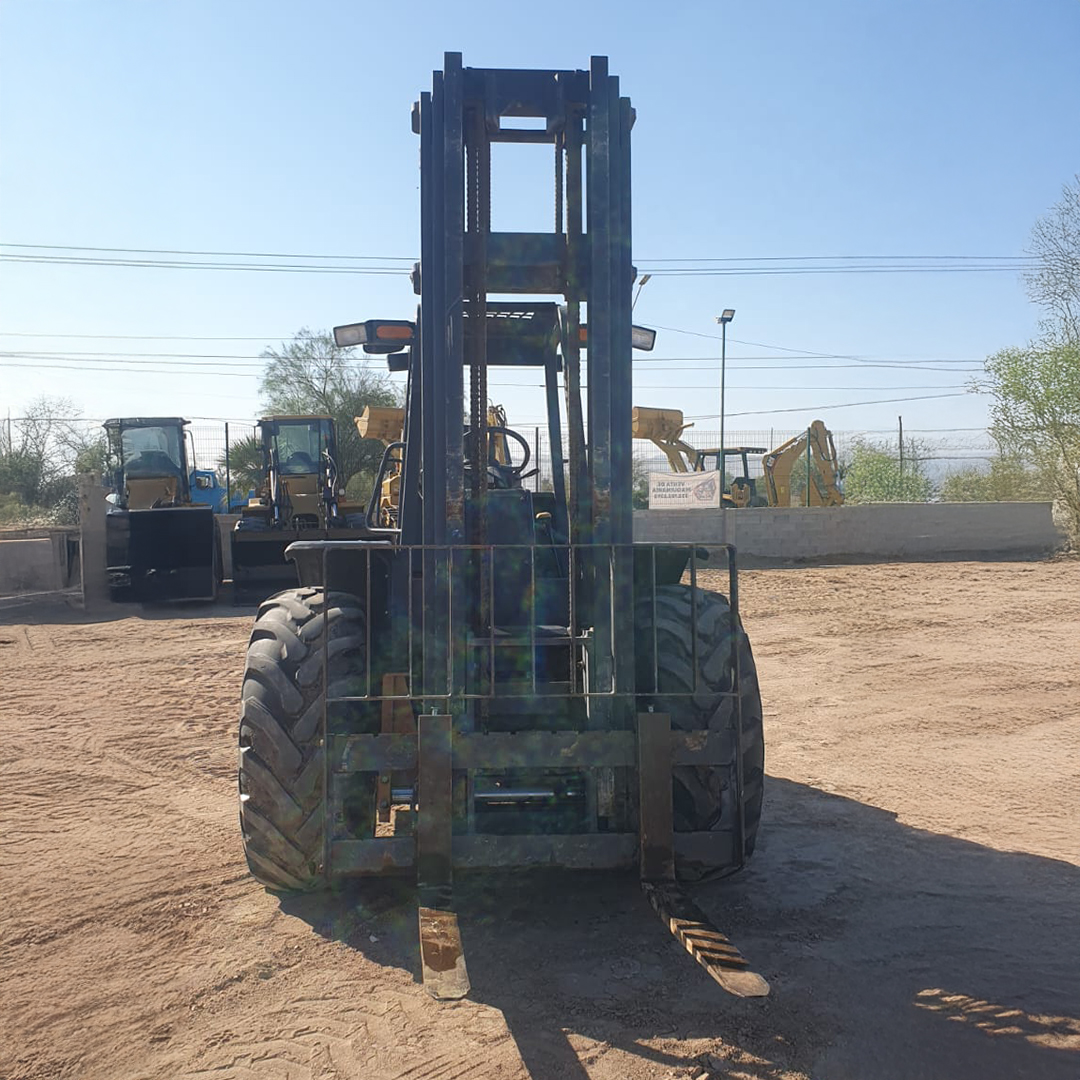 Montacargas Case 586H