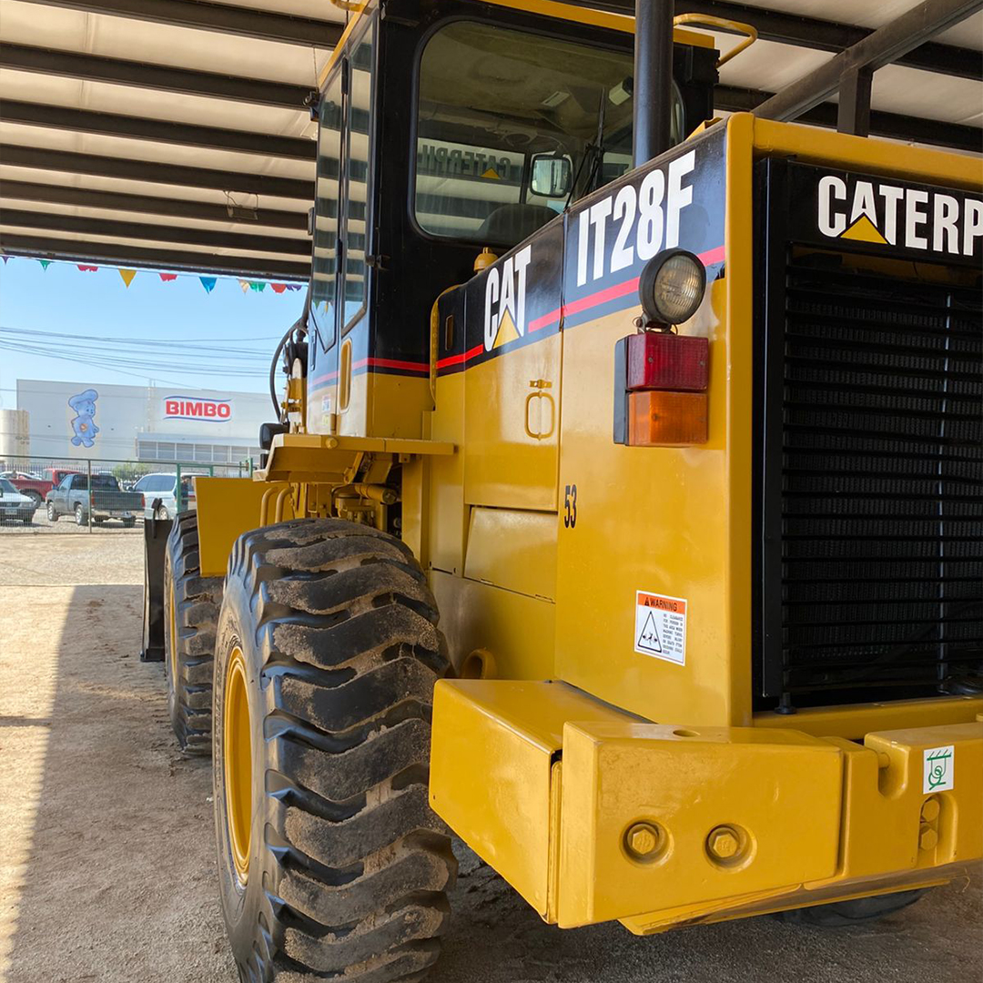 Cargador Frontal Caterpillar IT28F - 1994