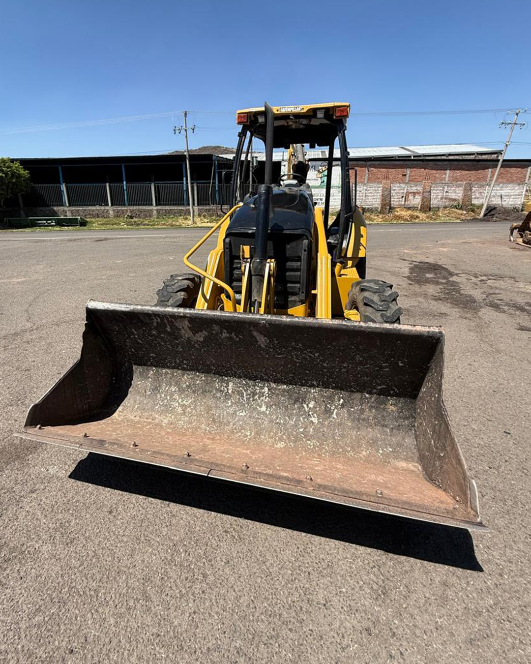 Retroexcavadora Caterpillar 416E - 2008