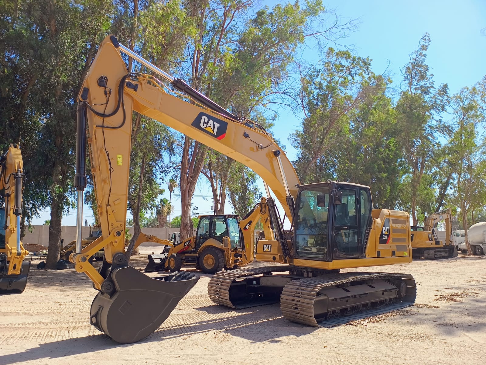 Excavadora Caterpillar 320 - 2019