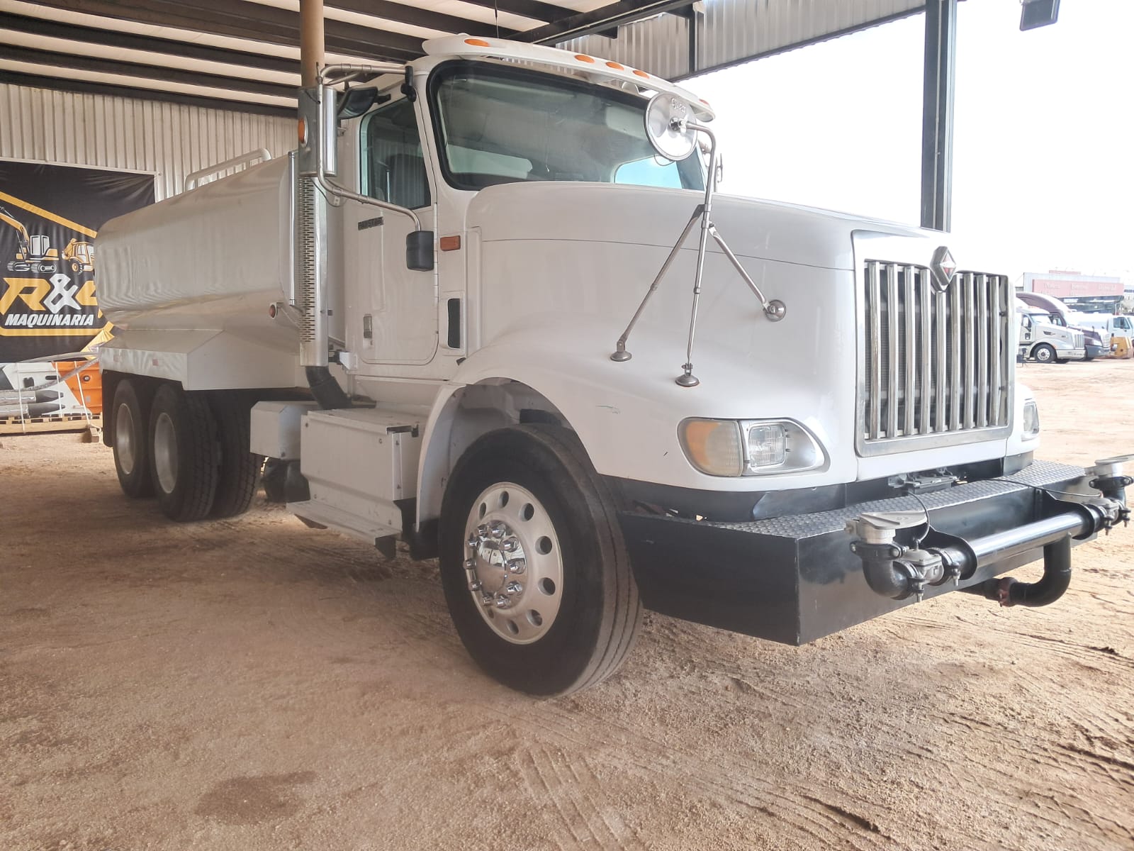 Pipa International 5900i  16 mil Litros - 2014