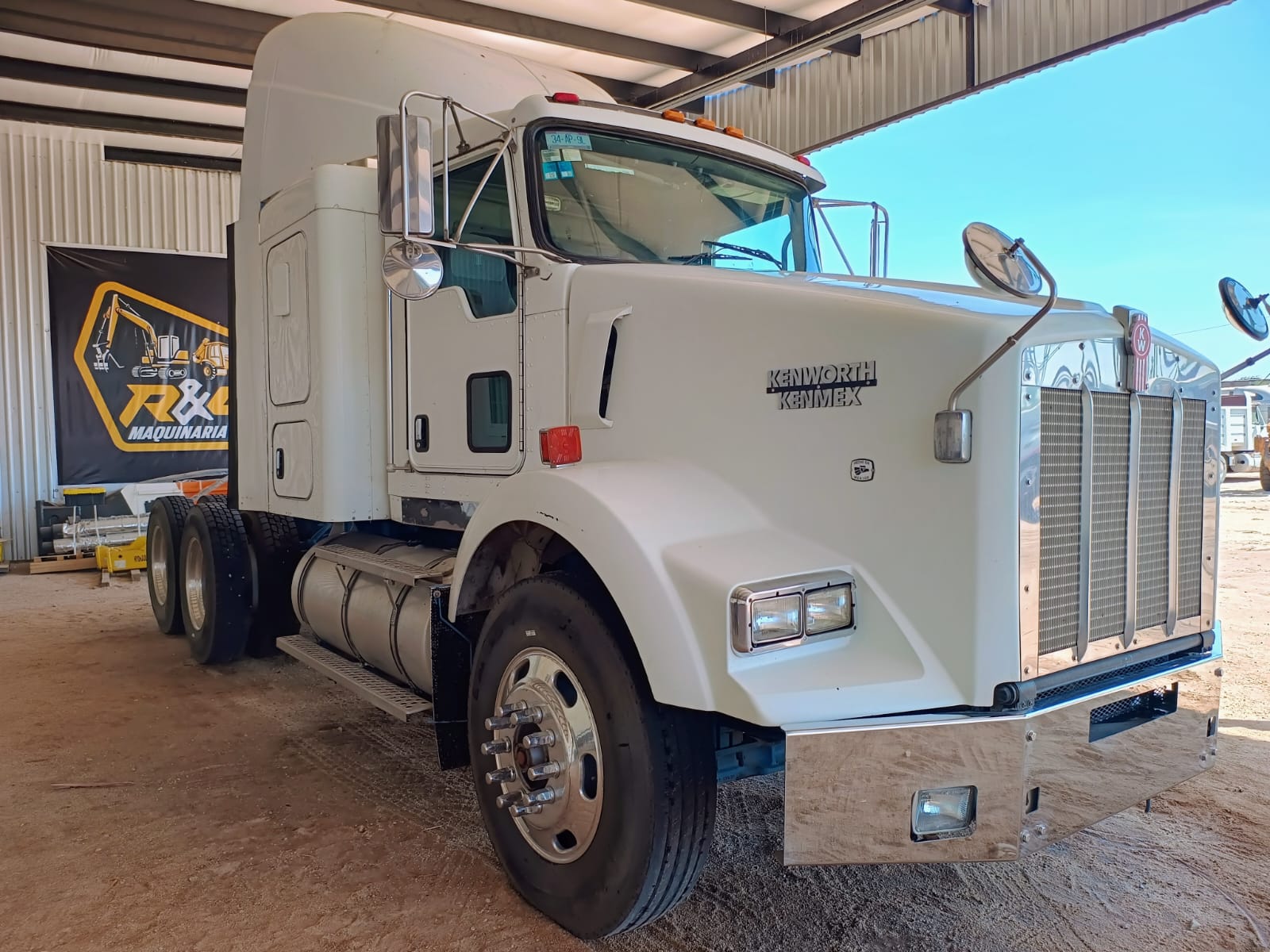 Tractocamión Kenworth Ken-Mex - 2015 !Listo para placas Federales¡