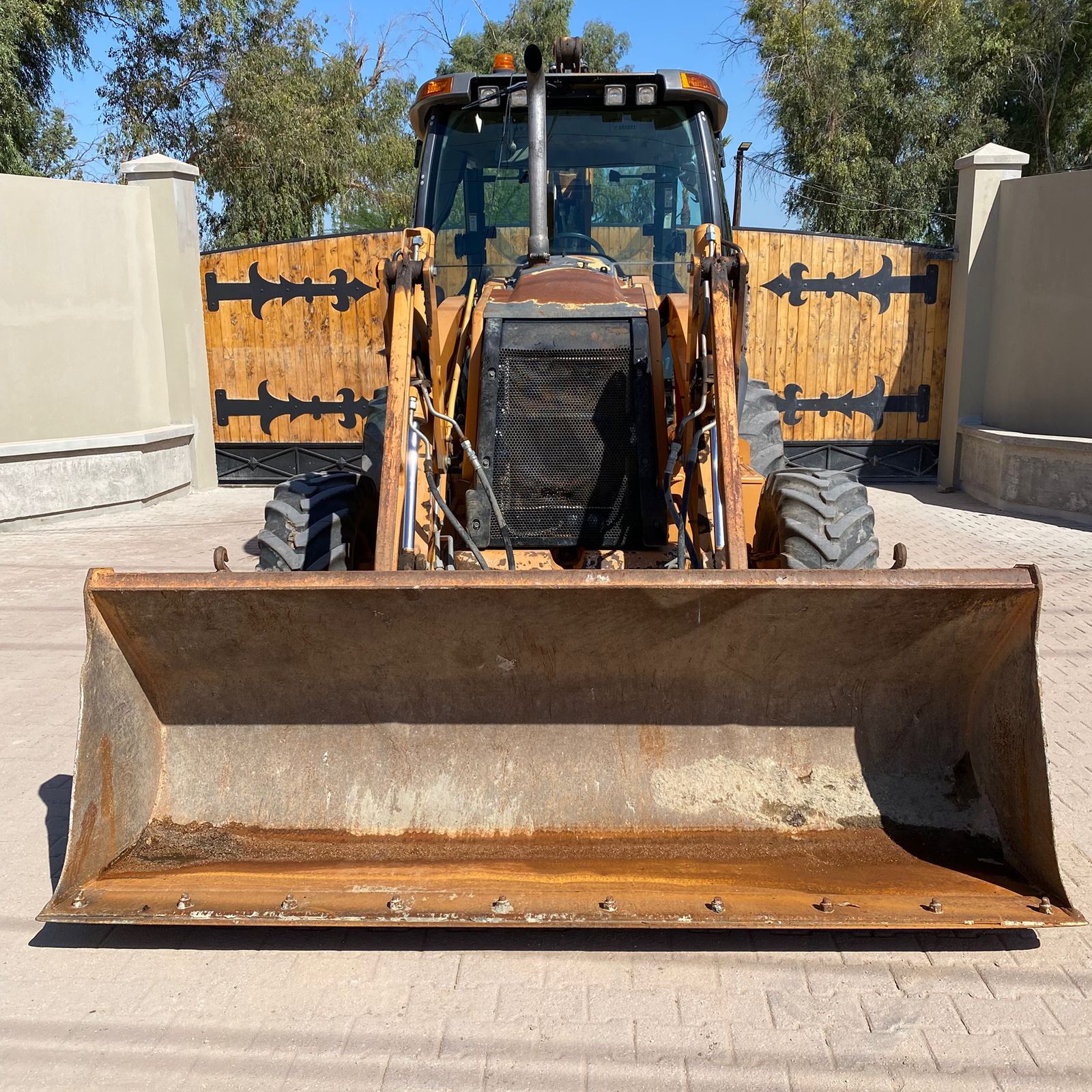 Retroexcavadora Case 580 Super N WT 2011 con extensión 