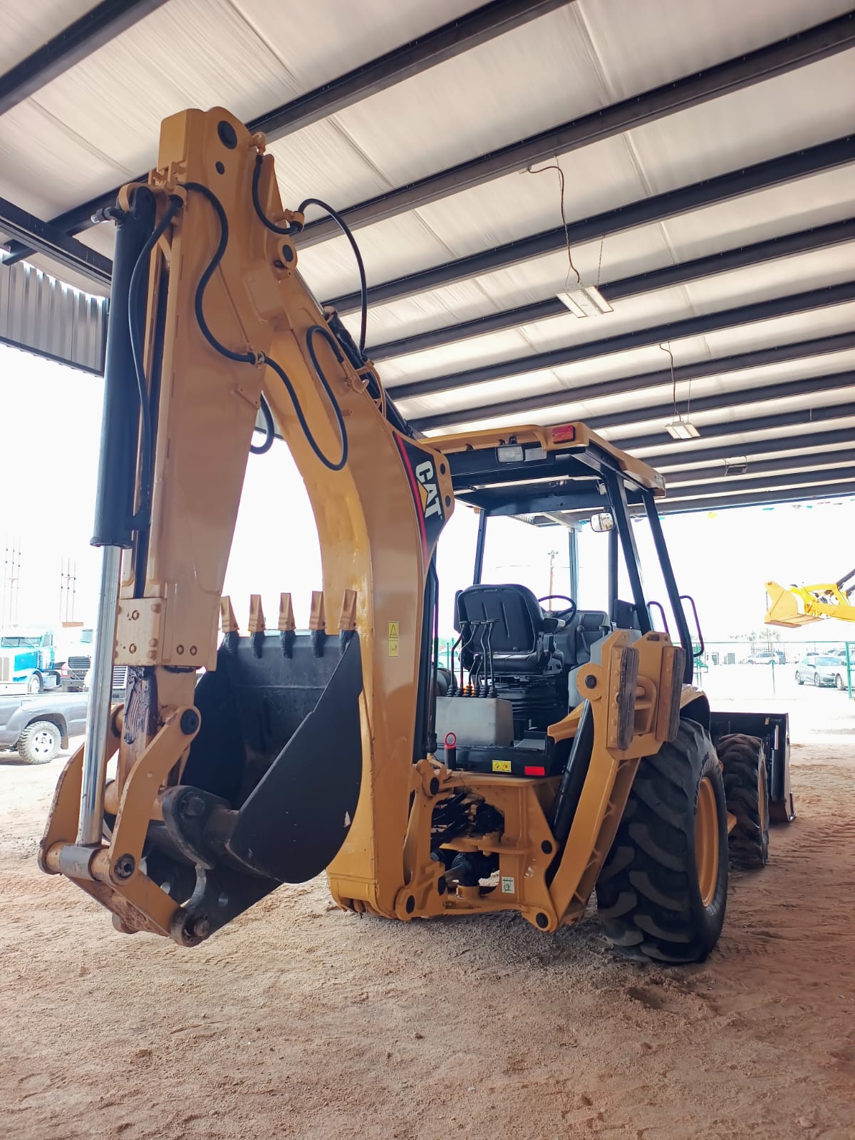 Retroexcavadora Caterpillar 416C - 2000