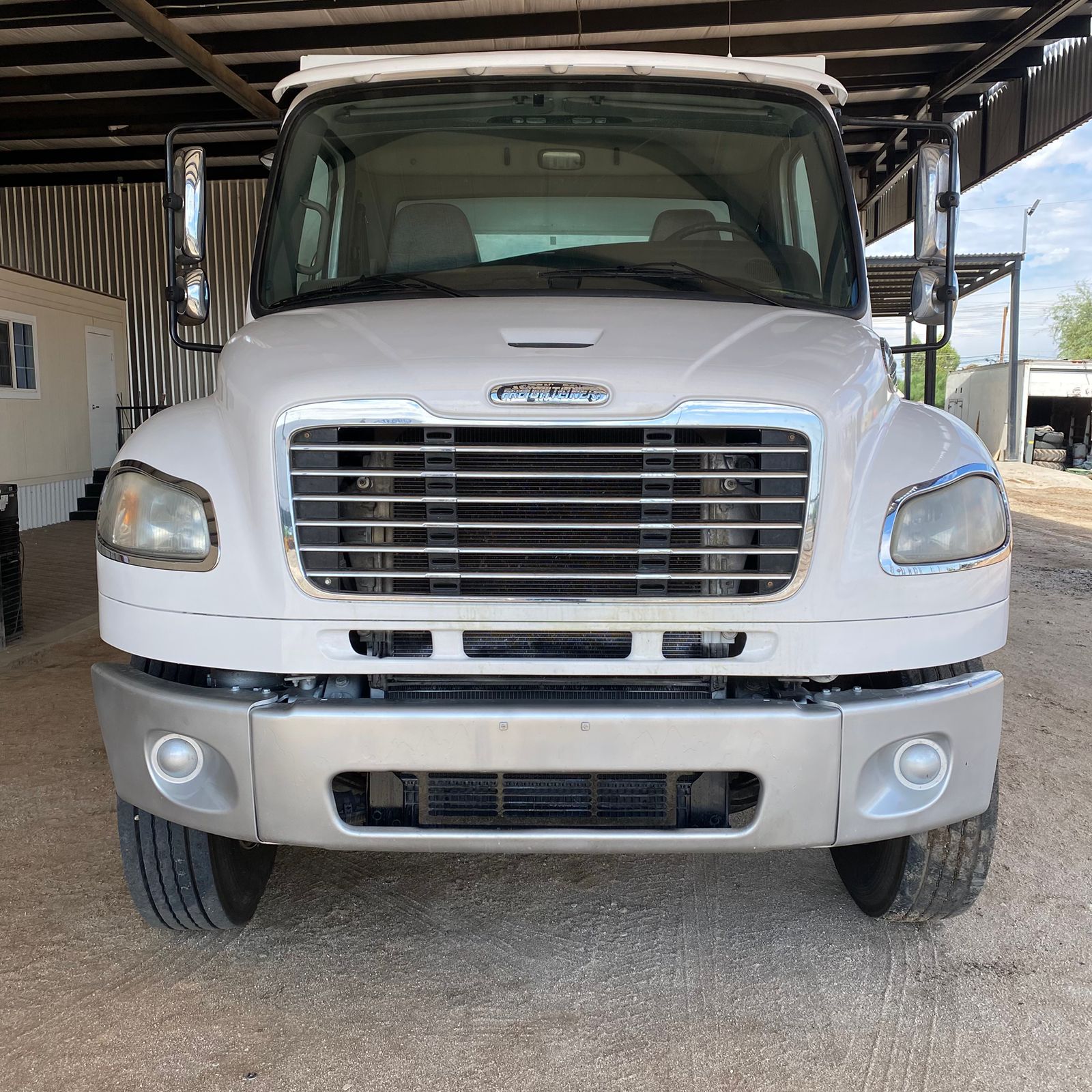Camion de Volteo Freightline 7 Metros - 2014