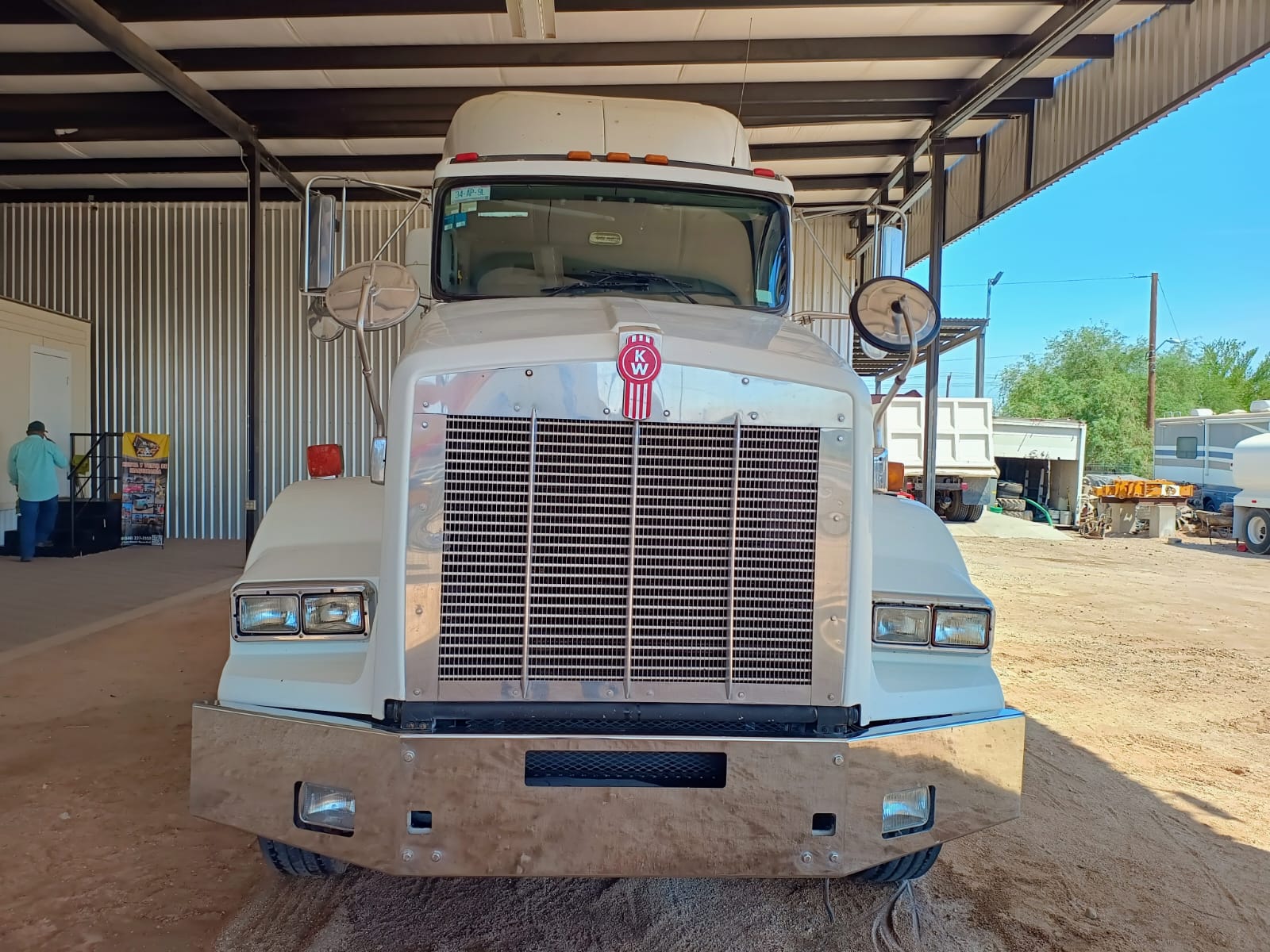 Tractocamión Kenworth Ken-Mex - 2015 !Listo para placas Federales¡