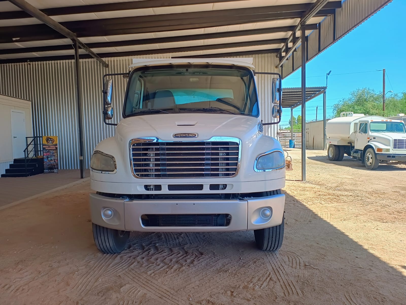 Camión de Volteo Freightliner 7 Metros 