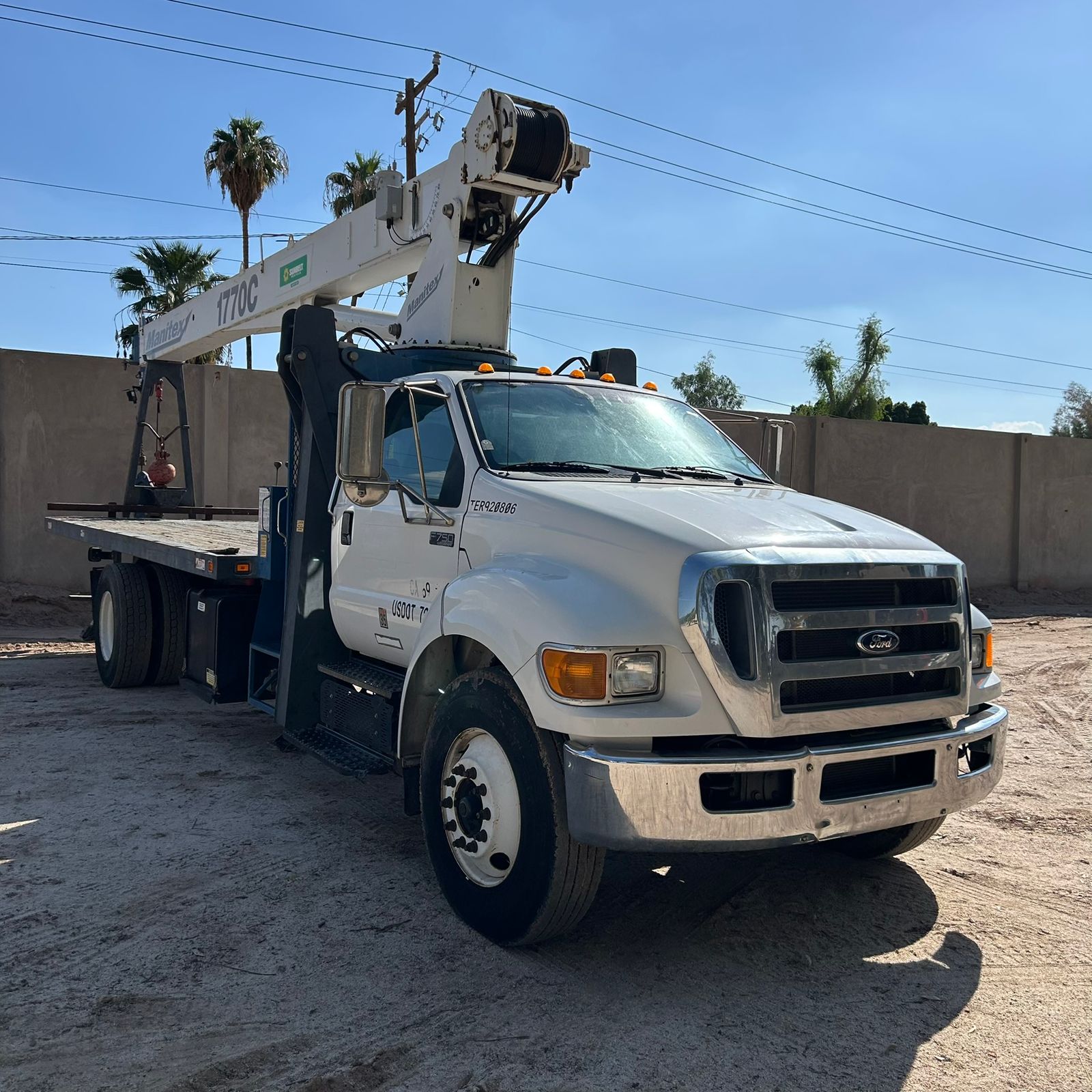 Grúa Titan Ford F-750 17 Tons - 2013