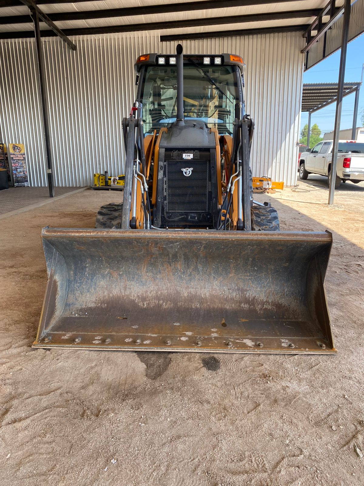 Retroexcavadora Case 580N EP - 2020 4X4 Sistema para Martillo