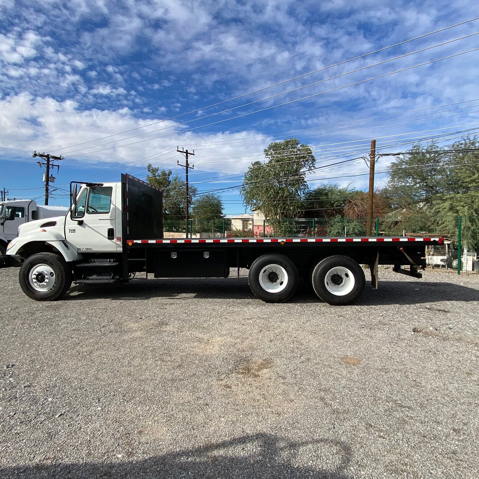 Camión Plataforma International Workstar 7400 - 2007 