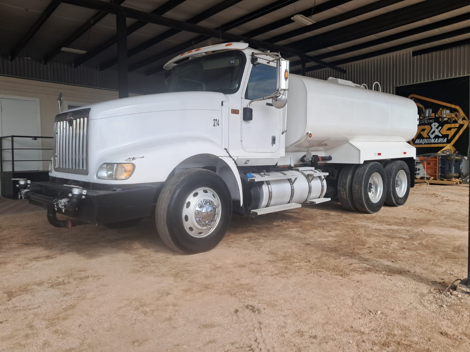 Pipa International 5900i  16 mil Litros - 2014