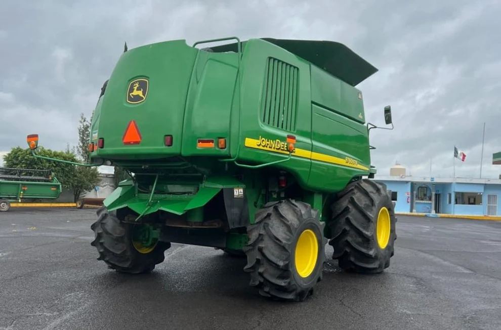Trilladora  John Deere 9760 STS - 2005