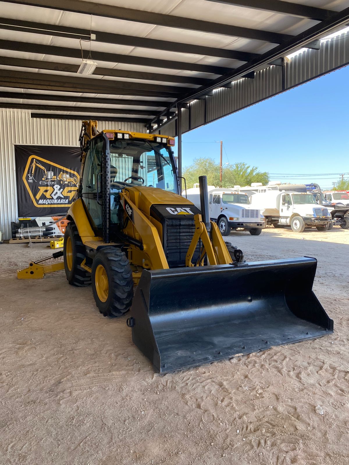 Retroexcavadora Caterpillar 420F - 2015 (Backhoe Loader)