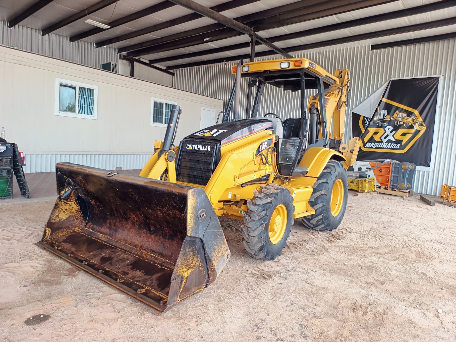 Retroexcavadora Caterpillar 416C - 2000