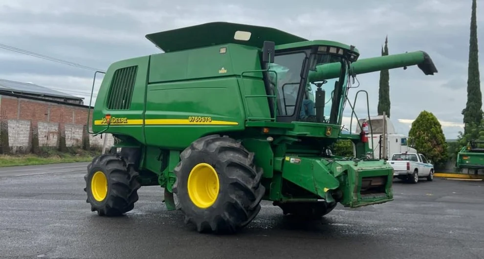 Trilladora John Deere 9760 STS - 2005