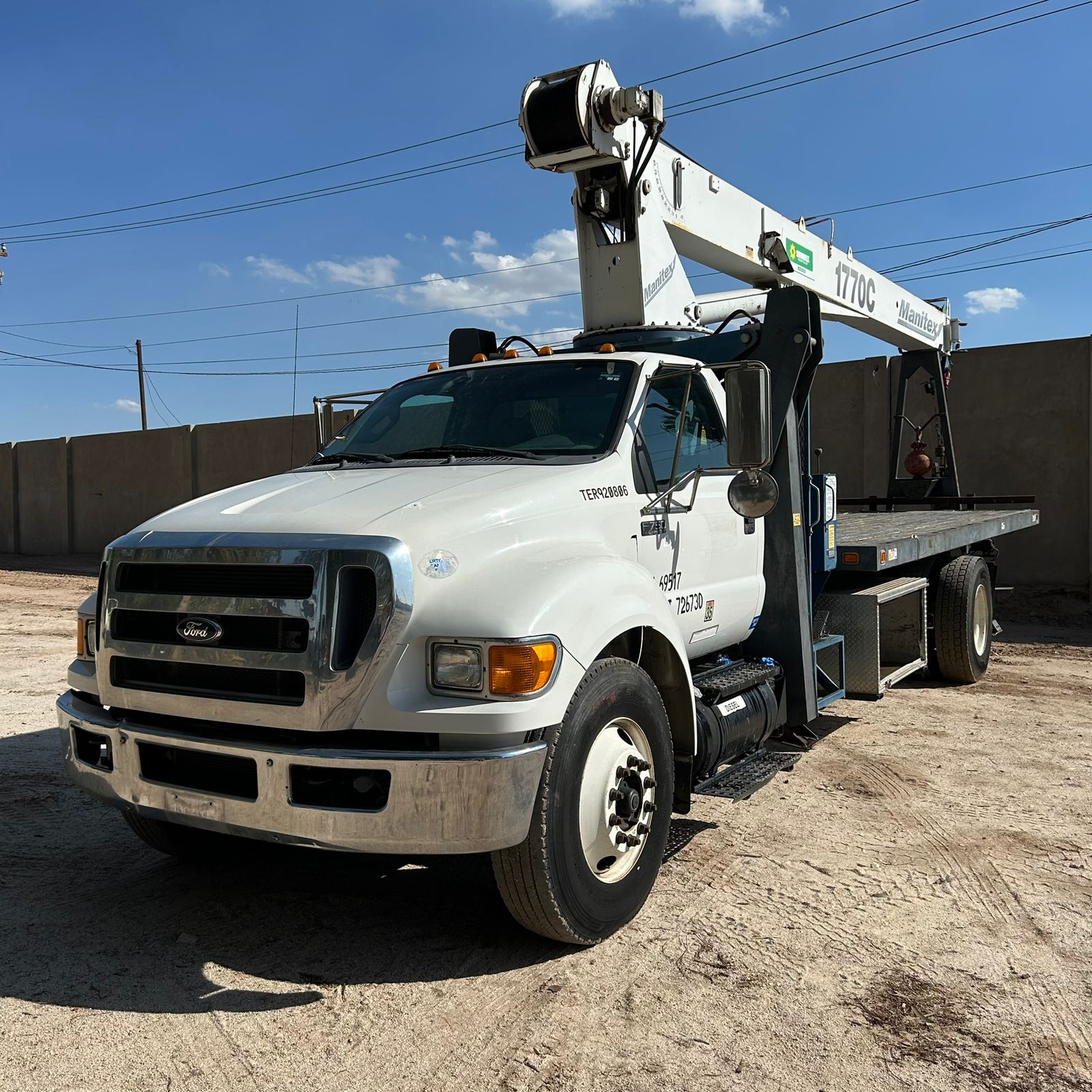 Grúa Titan Ford F-750 17 Tons - 2013