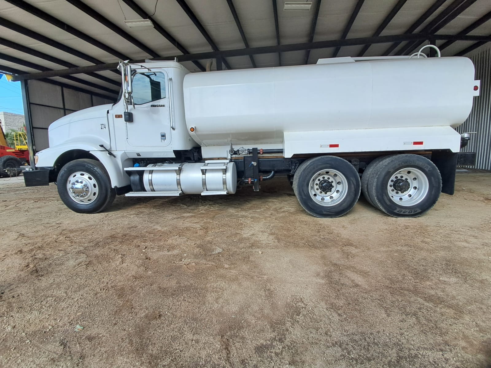Pipa International 5900i  16 mil Litros - 2014