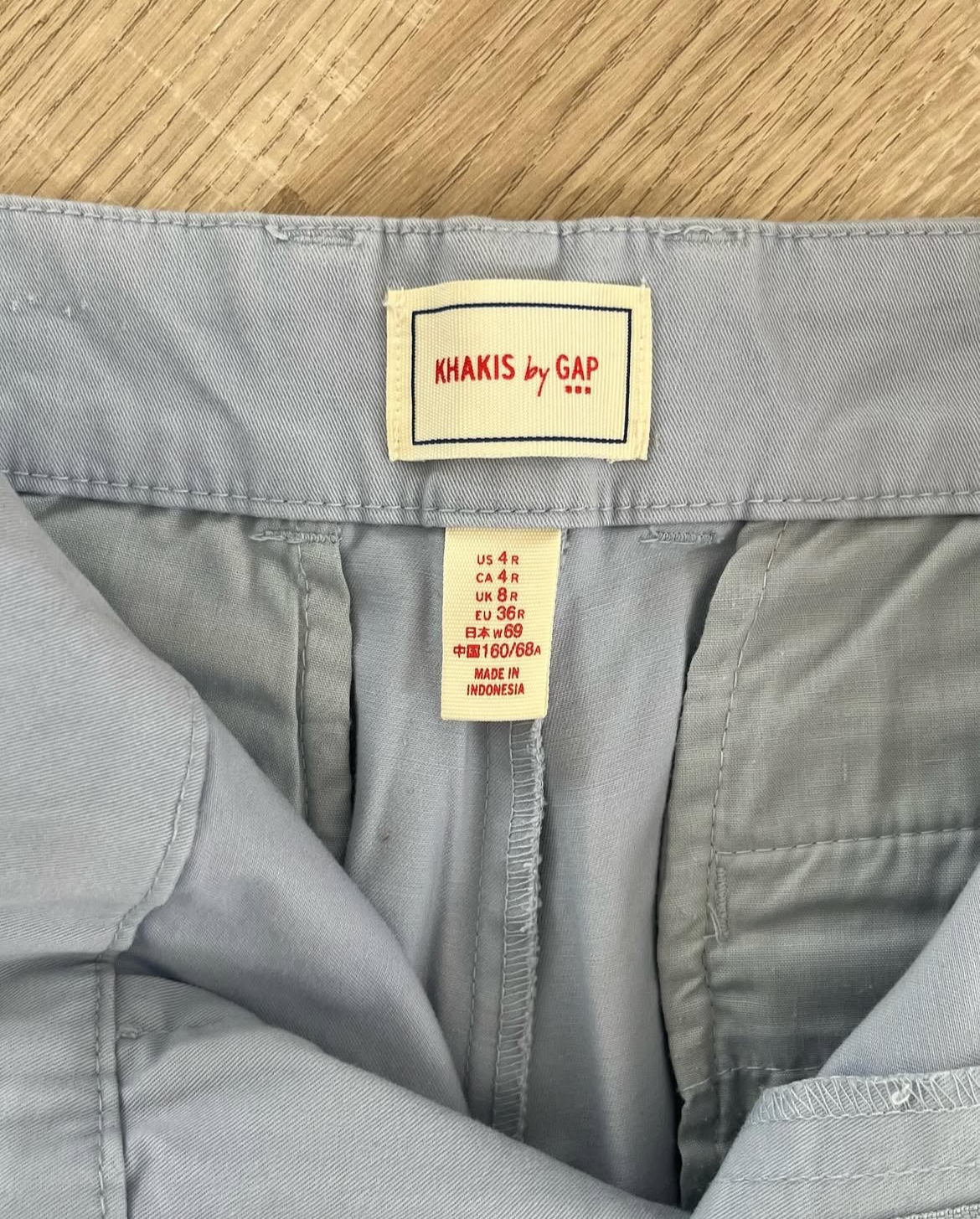 Pantalón straight GAP