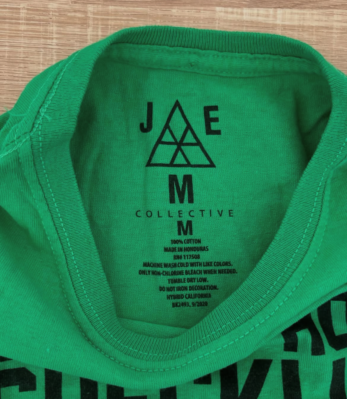 Remera REM Collective