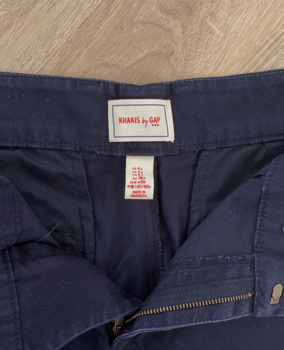 Pantalón straight GAP