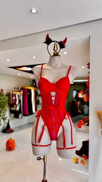 Ensemble de lingerie diable rouge
