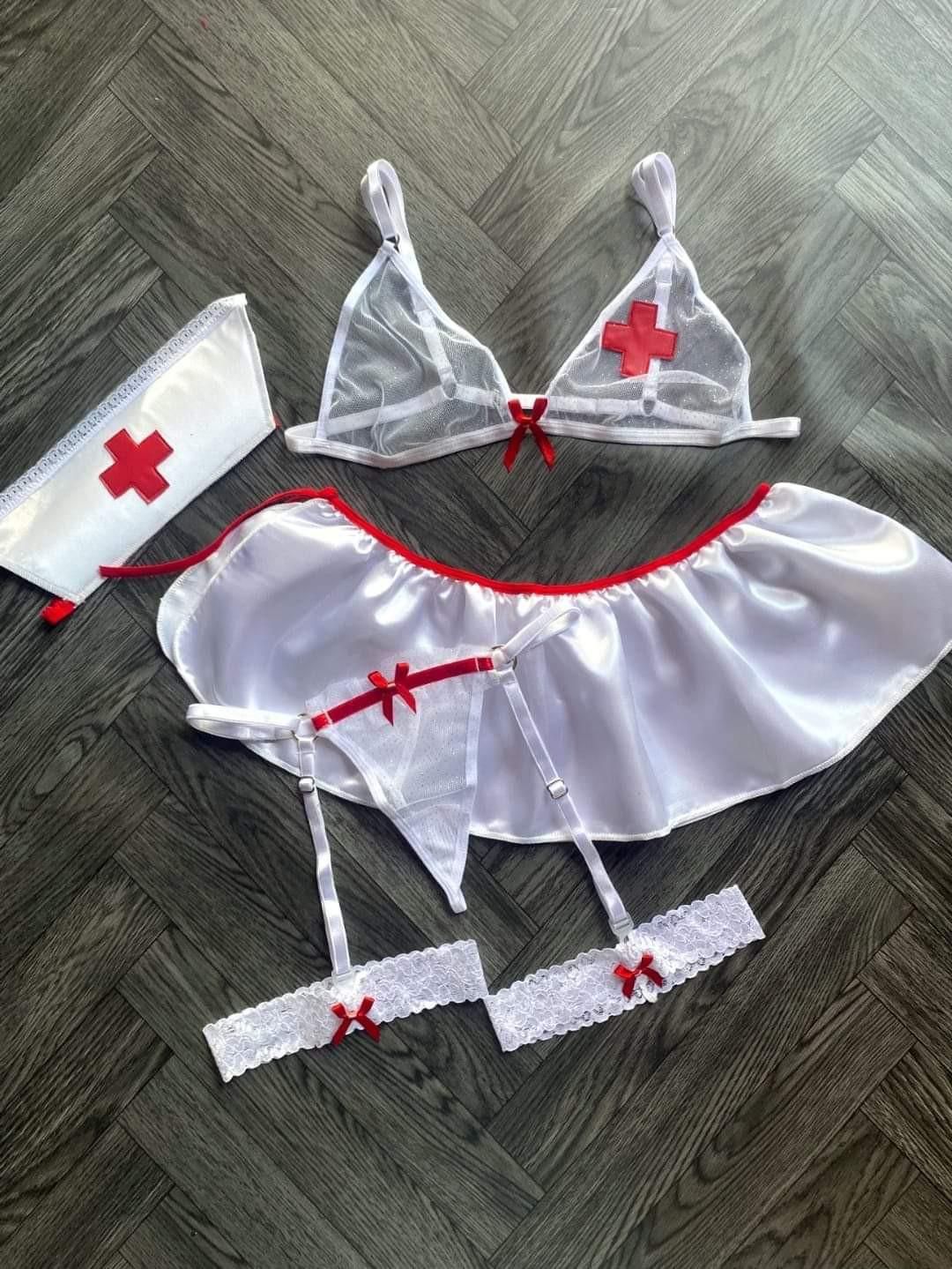 Ensemble lingerie d’infirmière sexy