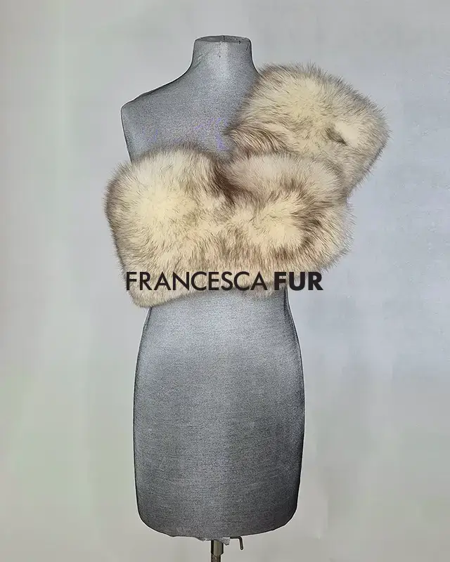 WHITE FOX FUR COLLAR