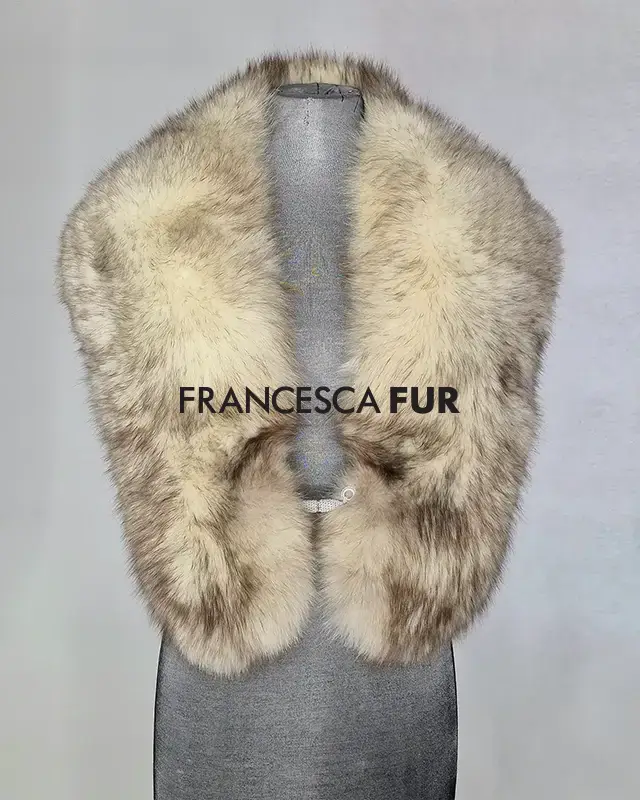 WHITE FOX FUR COLLAR