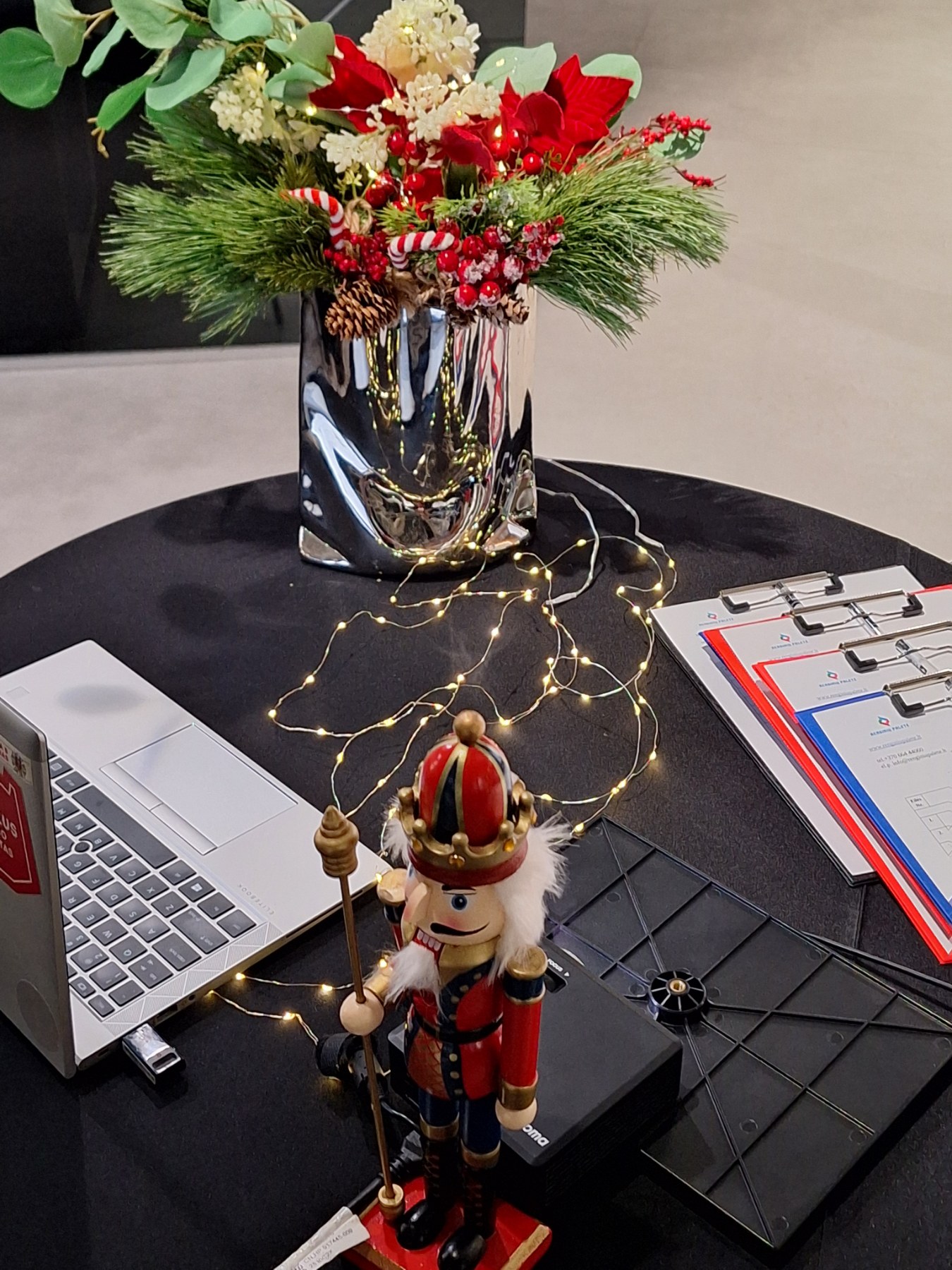 KALĖDINIS PROTŲ MŪŠIS