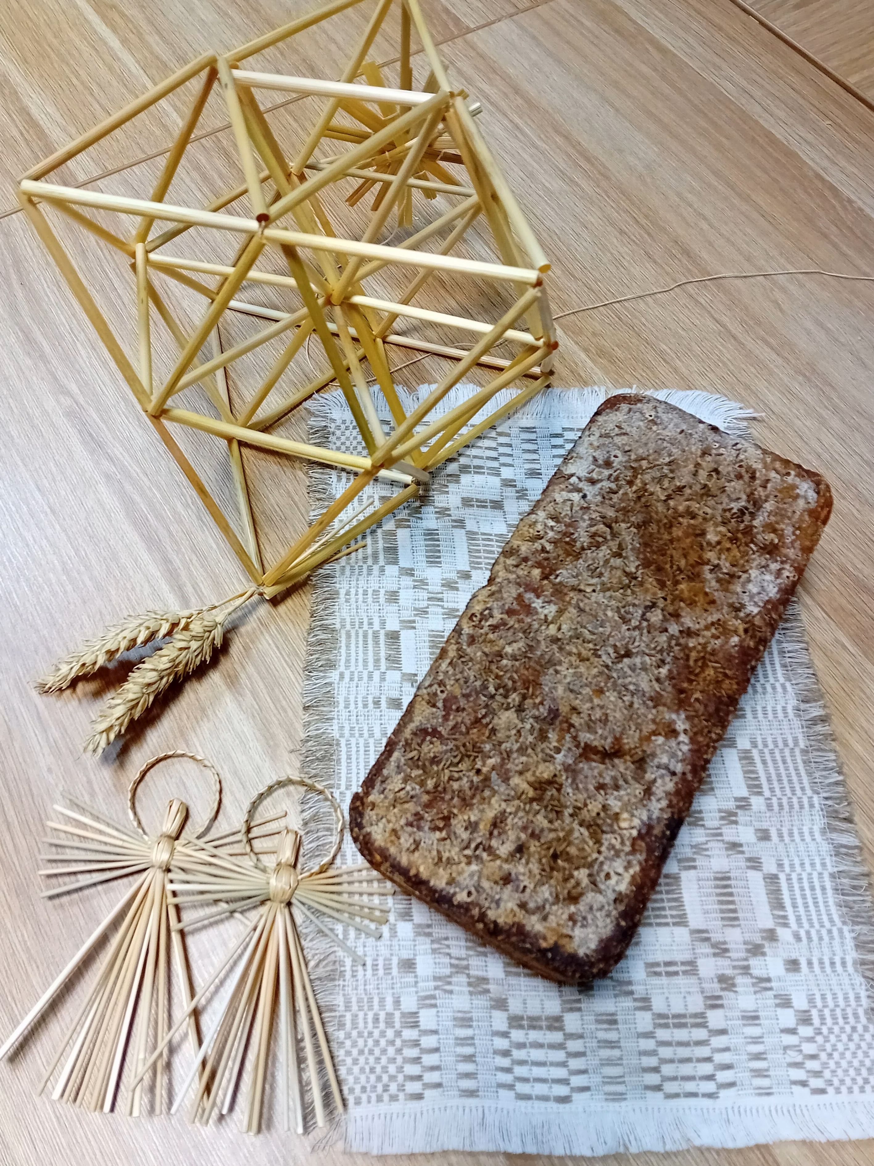 Šiaudinis menas JUMS