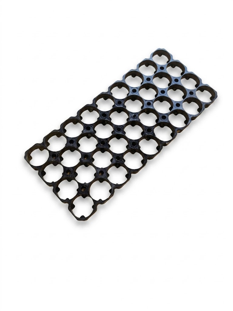 Cell holder for 2170 cells