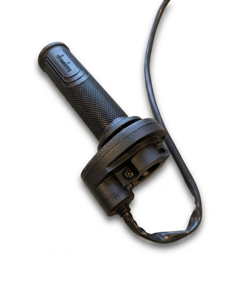 Domino throttle